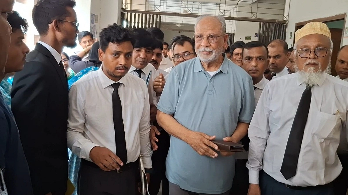 বিচারক মওকুফ করলেও লতিফ সিদ্দিকী জানালেন, হাজিরা দিতে চান
