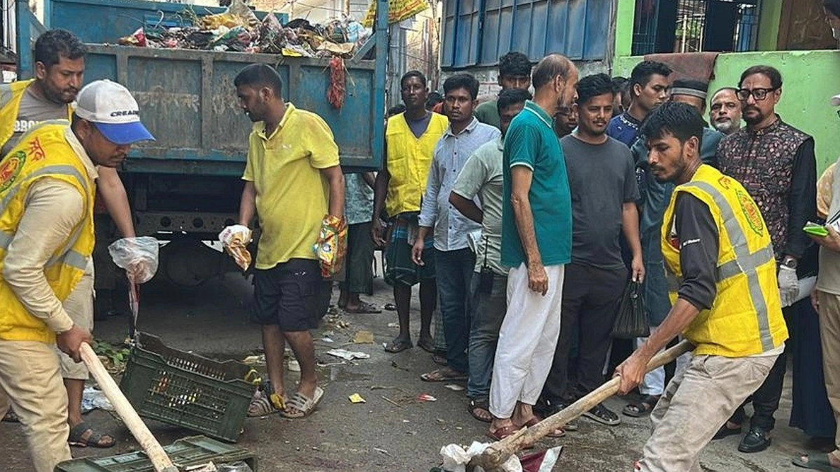 শহর পরিষ্কারে ৩২০০ কর্মী, তদারকিতে মেয়র