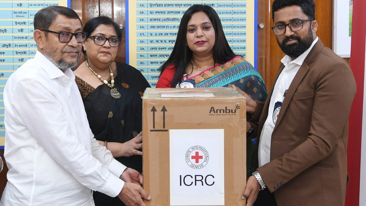 হাম মোকাবিলায় চিকিৎসাসামগ্রী অনুদান দিল আইসিআরসি