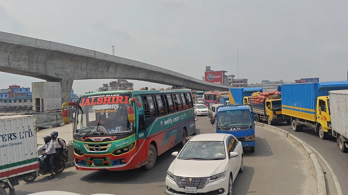 ঈদযাত্রায় যানজটের শঙ্কা, ব্যাপক প্রস্তুতি পুলিশের