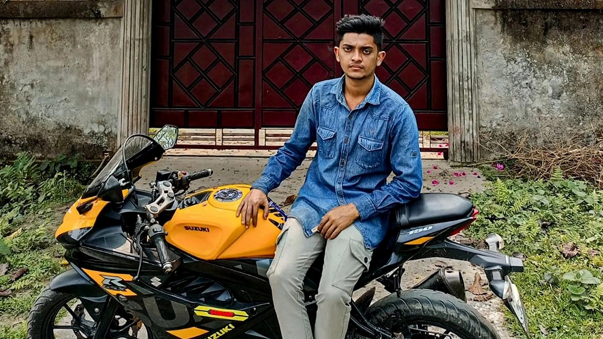 রাগ করে আদায় করা বাইকে জীবন গেল মাহিরের
