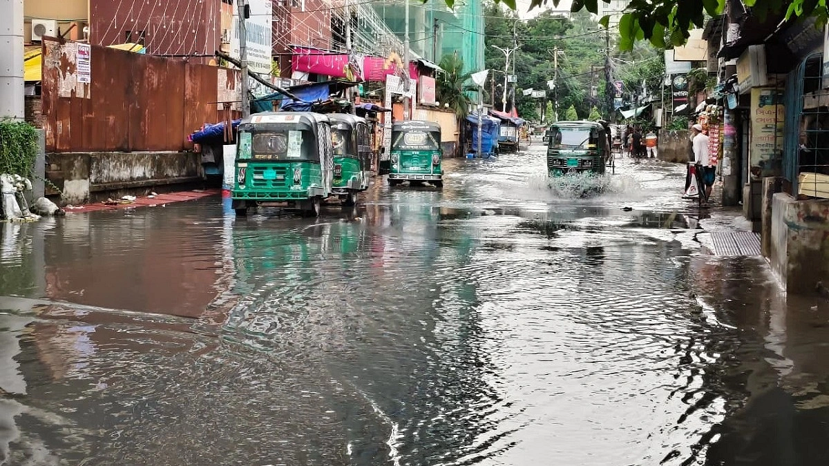 ৩ ঘণ্টায় বৃষ্টি ৩৮ মিলিমিটার