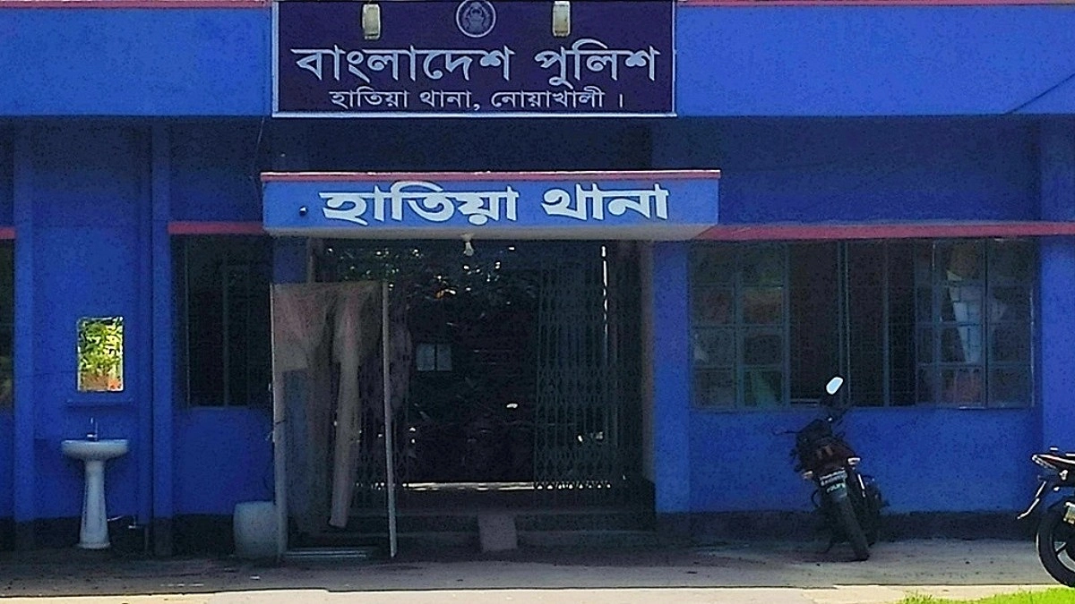 আম পাড়তে গিয়ে প্রাণ গেল কৃষকের