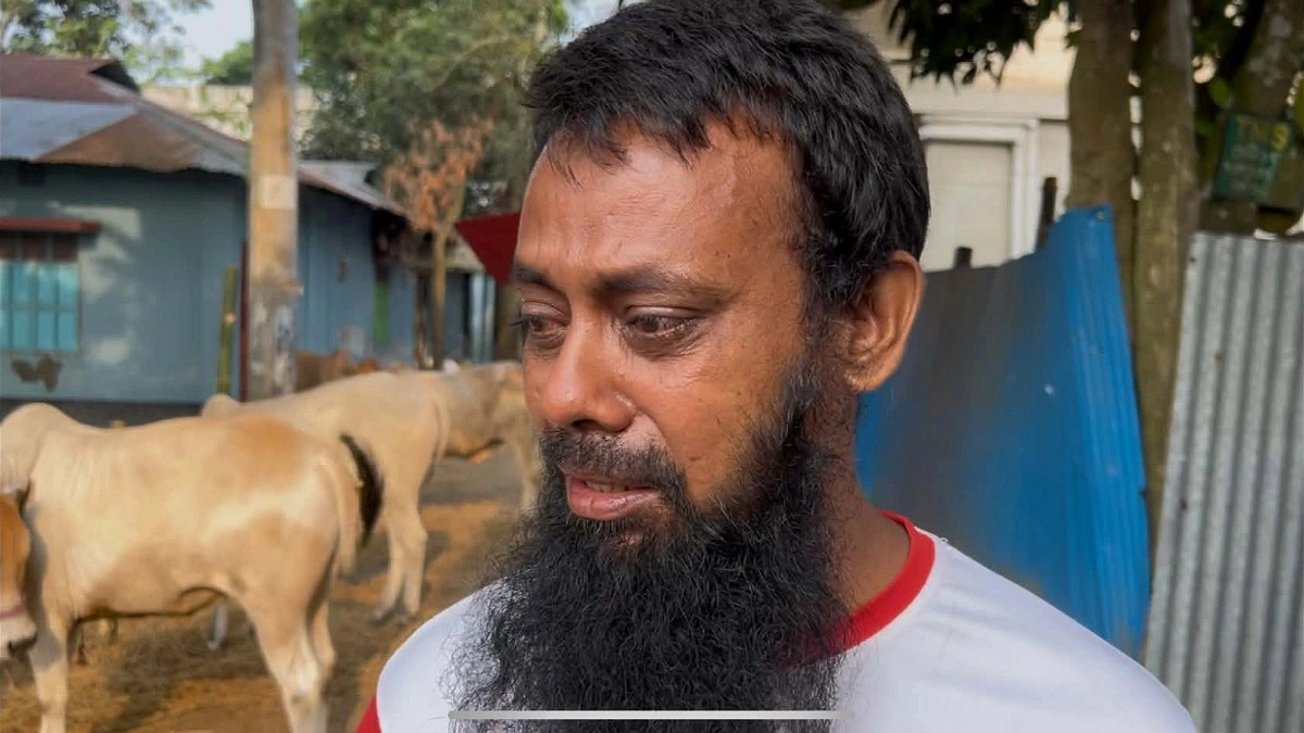অস্ত্রের মুখে ব্যবসায়ীকে জিম্মি করে গরু ছিনতাই