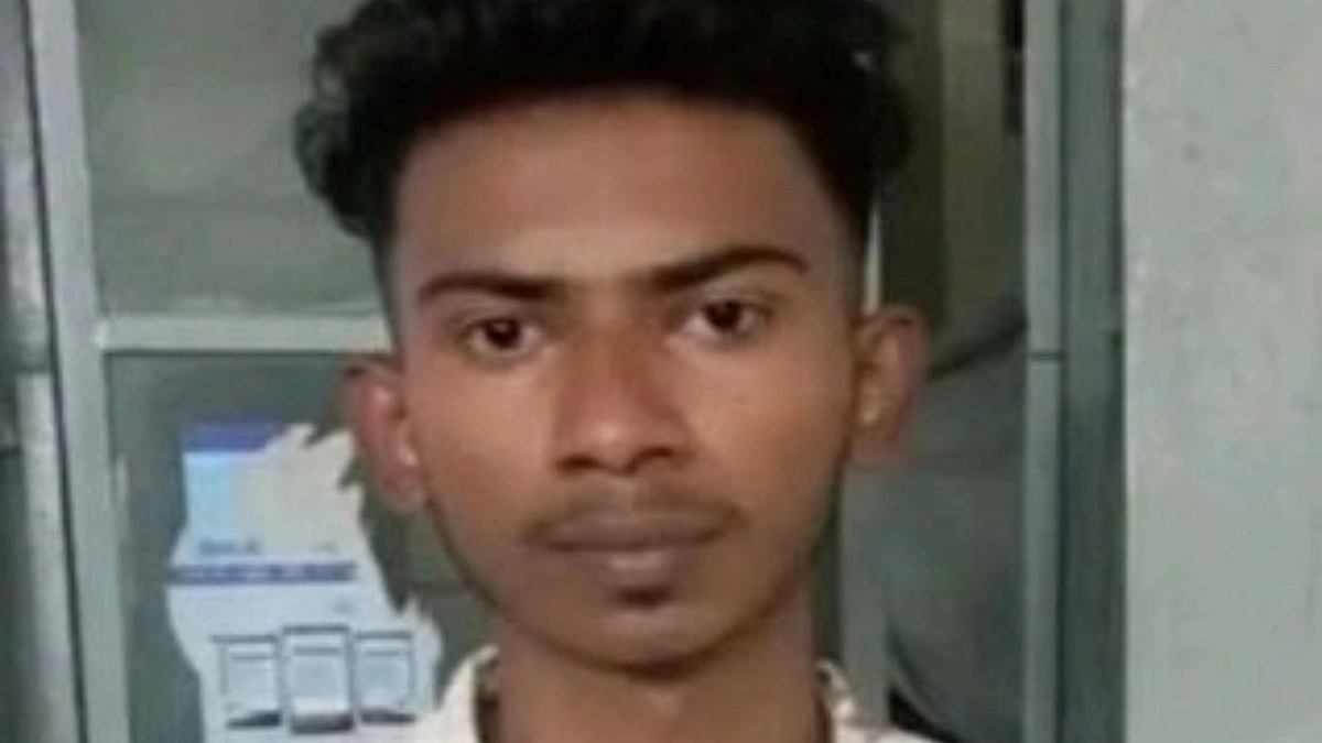 ফেসবুকের ঝগড়া চা দোকানে, বড় ভাইয়ের ছুরিকাঘাতে প্রাণ গেল ছোট ভাইয়ের