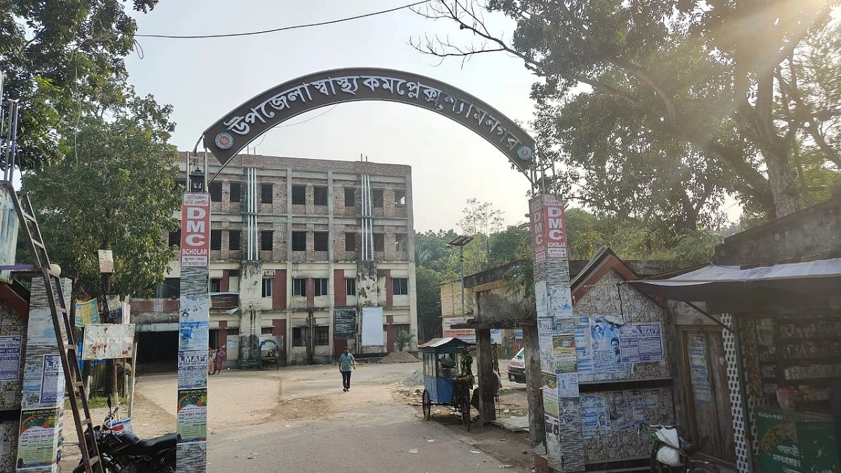টাকা ছাড়া ‘কিছুই বোঝেন না’ শ্যামনগর স্বাস্থ্য কমপ্লেক্সের প্রধান সহকারী