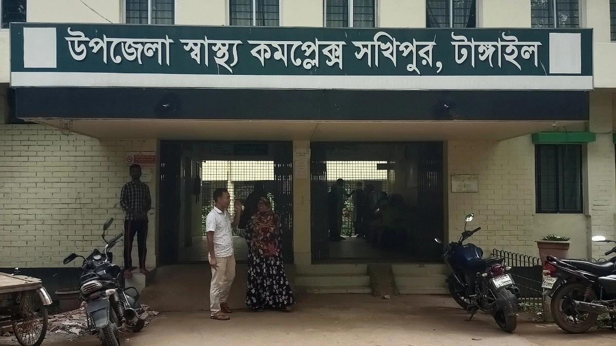 সরকারি অ্যাম্বুলেন্স চালকের হাতে সিভিল সার্জনের গাড়ি, প্রাইভেটে ভাড়া ৩ গুণ