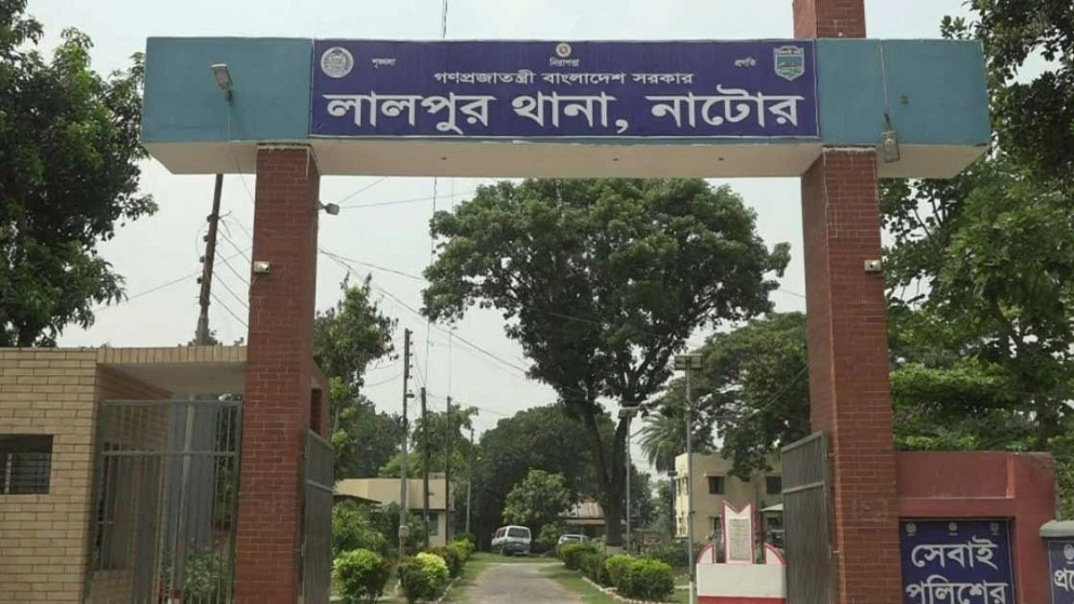 ‘তথ্য সংগ্রহে’ গিয়ে এবার নাটোরে হামলার শিকার র্যাব