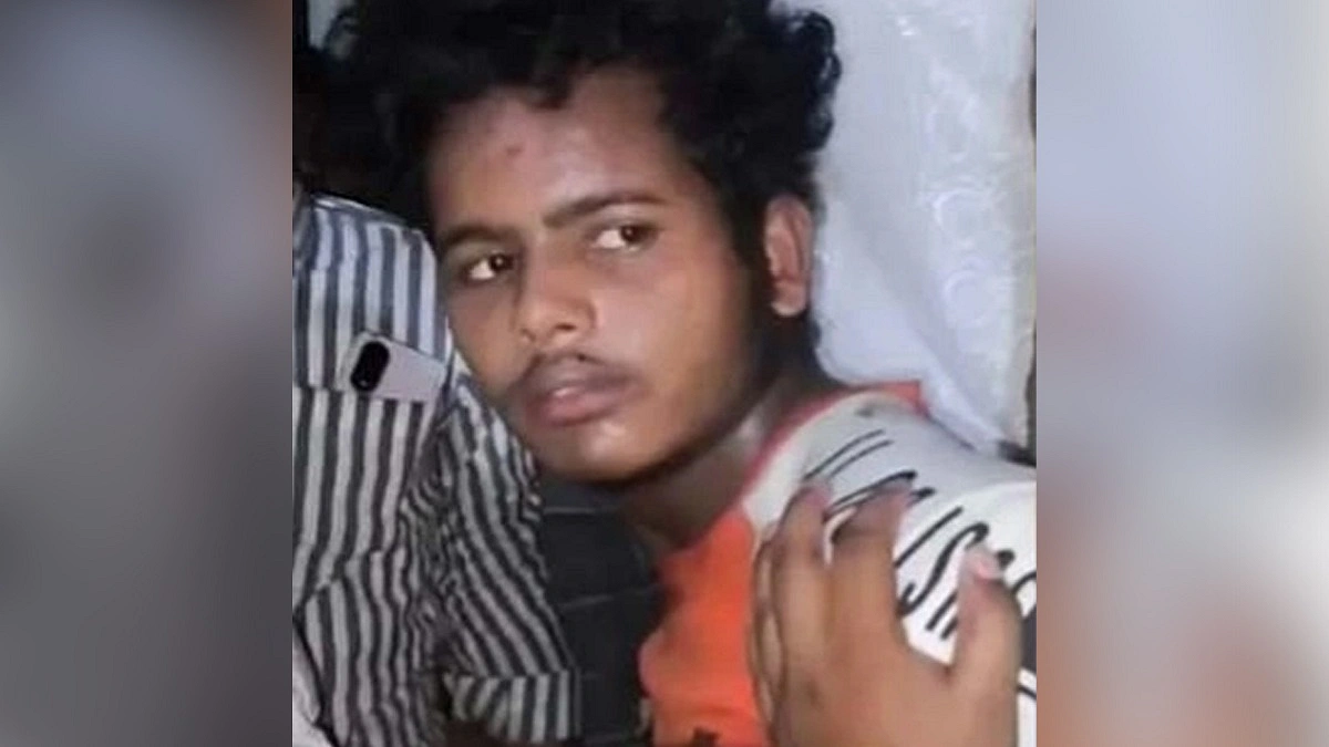 ফতুল্লায় শিশু ধর্ষণের অভিযোগে গণপিটুনিতে আহত হিরুর মৃত্যু