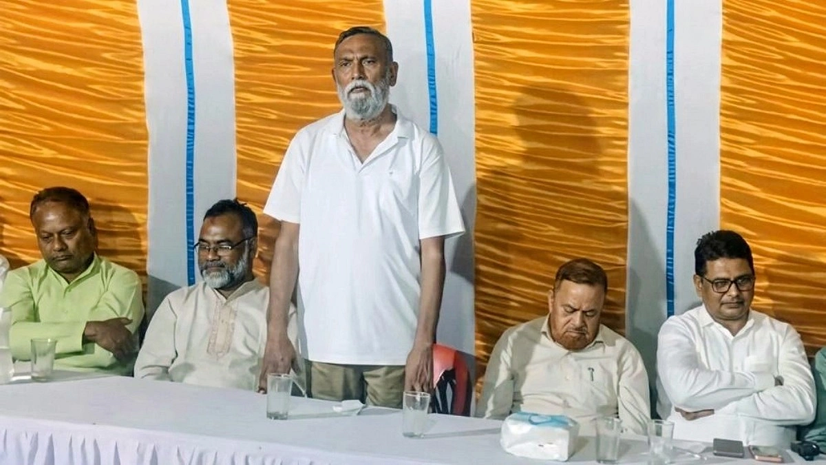 ‘কথা না শুনলে খাটিয়ায় তুলে পাঠিয়ে দেব’, ওসি-ইউএনওকে বিএনপি নেতা