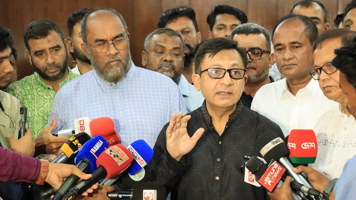 নগর জুড়ে প্রযুক্তিনির্ভর নজরদারি বাড়ানো হবে : বাণিজ্যমন্ত্রী