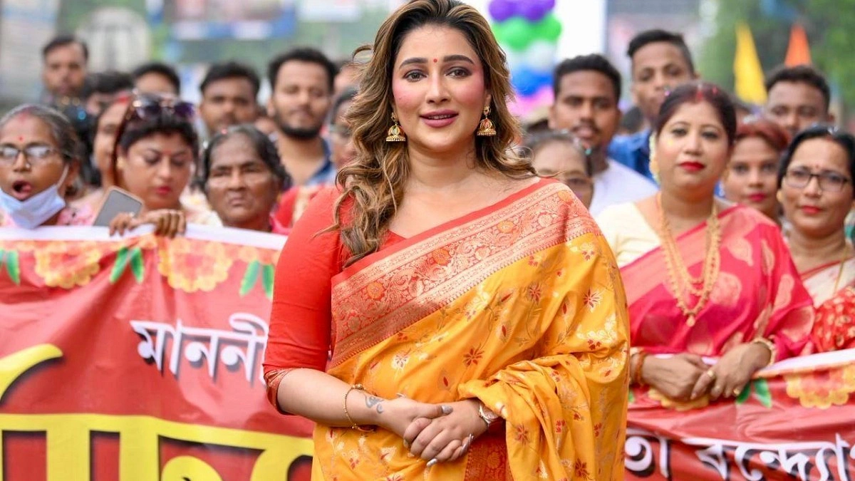 রাজনীতি নিয়ে ব্যস্ত থাকায় শরীর চর্চায় মনোযোগ দিতে পারিনি : সায়ন্তিকা