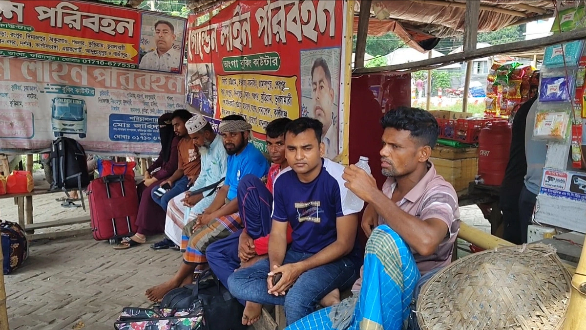 ঈদকে ঘিরে ভাঙ্গায় যানবাহনের চাপ বৃদ্ধি, দূরপাল্লার বাসে সিট সংকট