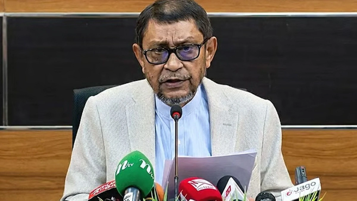 আদ্-দ্বীন হাসপাতালে বেকারির সন্ধান, ক্ষুব্ধ স্বাস্থ্যমন্ত্রী