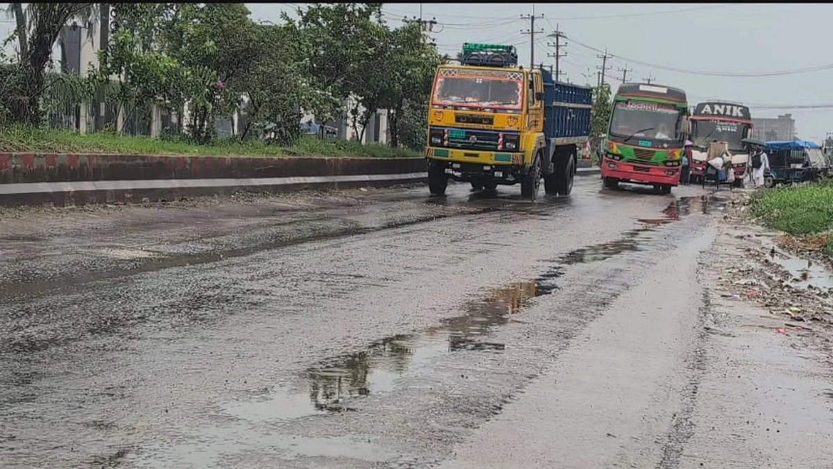 ঈদযাত্রা: নির্বিঘ্ন ঢাকা-আরিচা মহাসড়ক, বাইপাইলে ধীরগতি