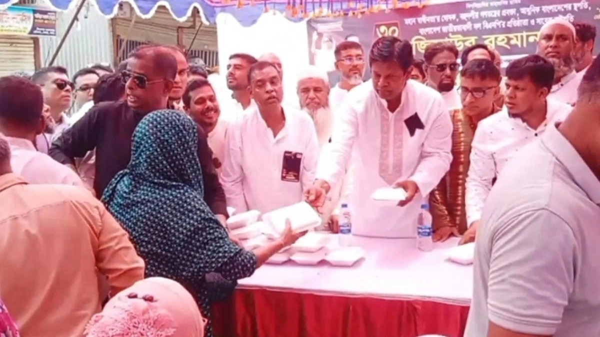 গণতন্ত্র ও উন্নয়নের মাধ্যমে এগিয়ে যাবে দেশ