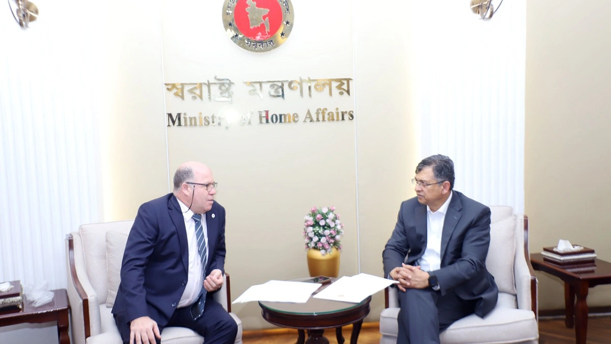 স্বরাষ্ট্রমন্ত্রীর সঙ্গে আইসিআরসি প্রতিনিধিদলের বৈঠক