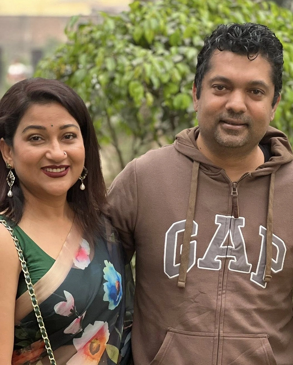 দীপা খন্দকার ও শাহরিয়ার নাজিম জয় (ছবি: ফেসবুক থেকে নেয়া)