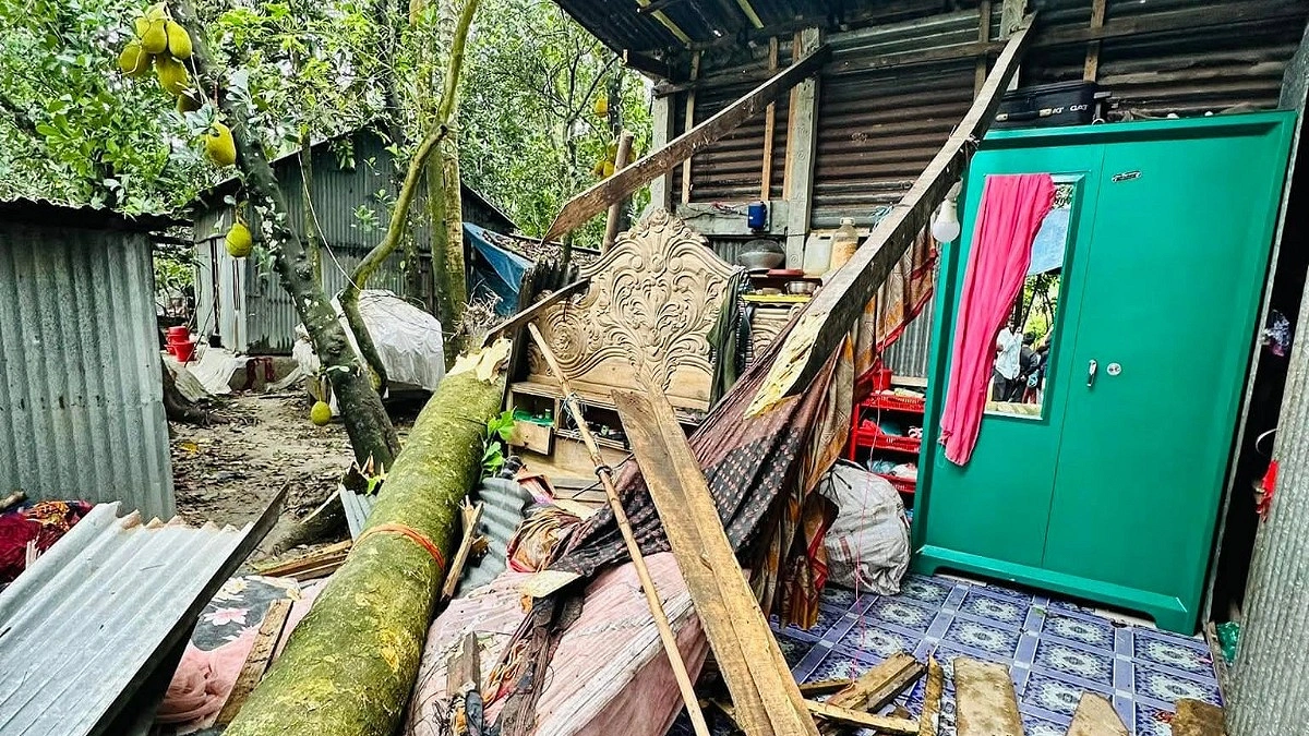 মা-বাবার সঙ্গে ঈদ করা হলো না ফয়েজের, মৃত্যু গাছচাপায় মতলব
