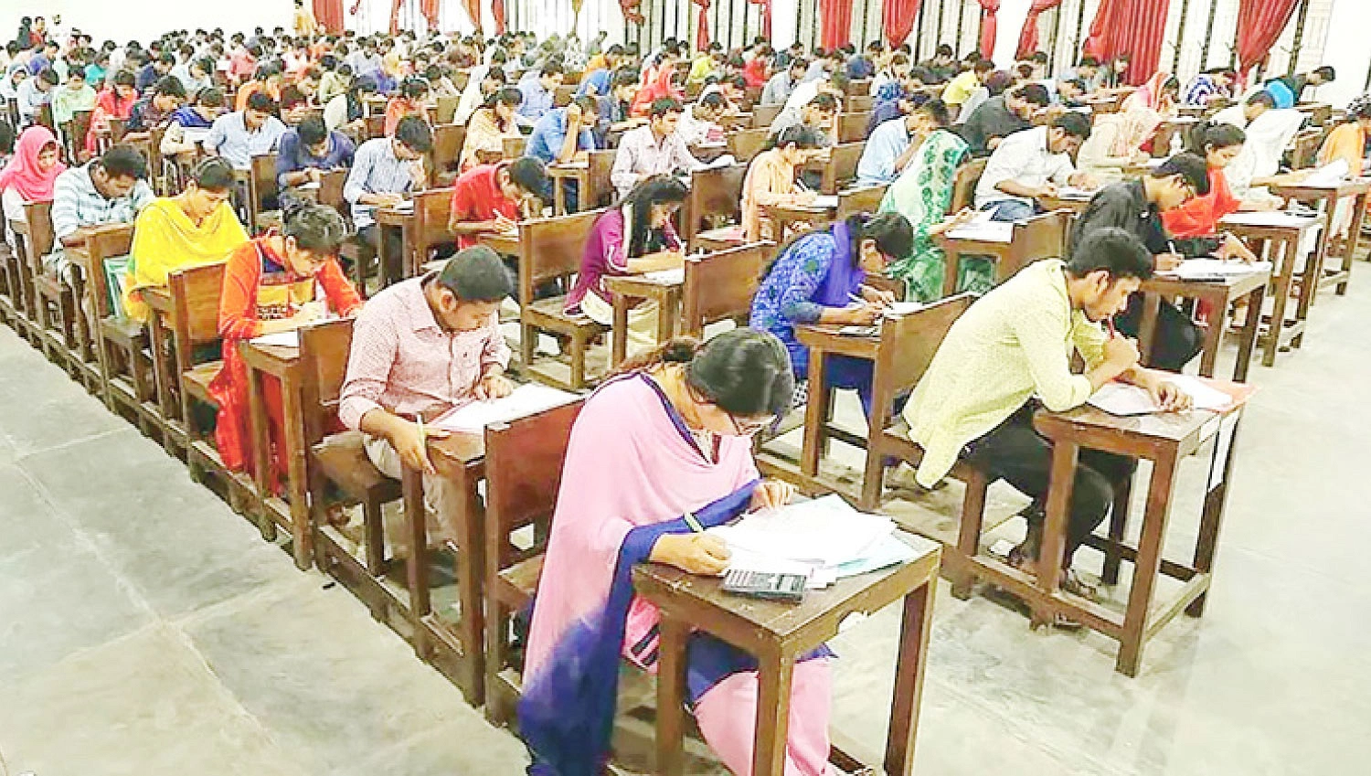 বিশ্ববিদ্যালয়ের কারিকুলামকে সময়োপযোগী করতে হবে- ছবি: সংগৃহীত বিশ্ববিদ্যালয়ের কারিকুলামকে সময়োপযোগী করতে হবে- ছবি: সংগৃহীত