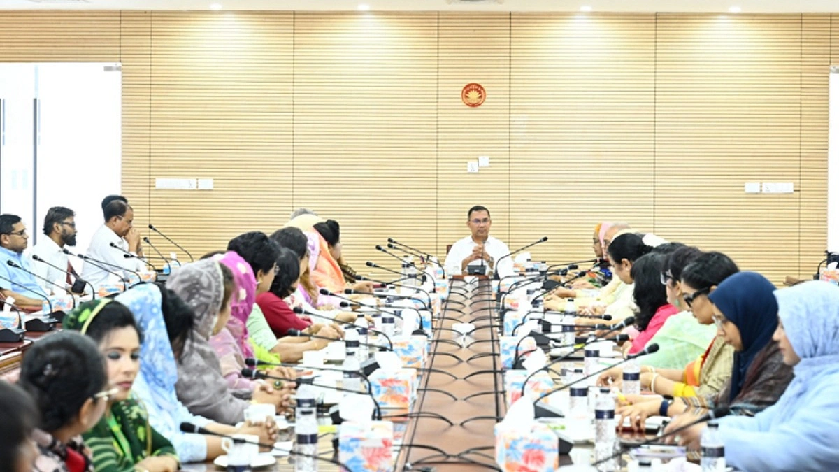 নারী এমপিদের আরও কার্যকর হওয়ার বার্তা প্রধানমন্ত্রীর