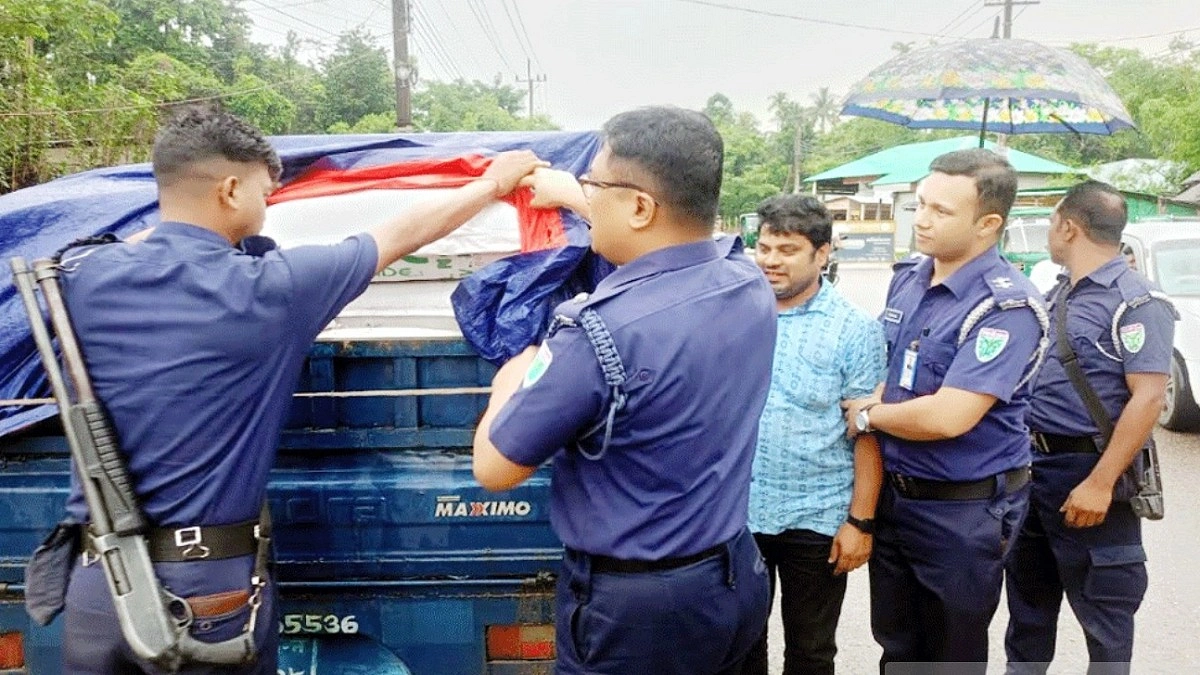 জৈন্তাপুরে ১০৫০ কেজি ভারতীয় চা পাতা জব্দ