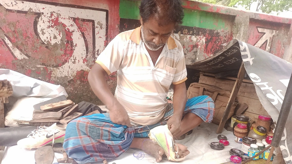 ‘যদি কোনোদিন সুযোগ-সুবিধা হইত, ক্ষুধার্ত মানুষকে ভালোমন্দ খাওয়াইতাম’