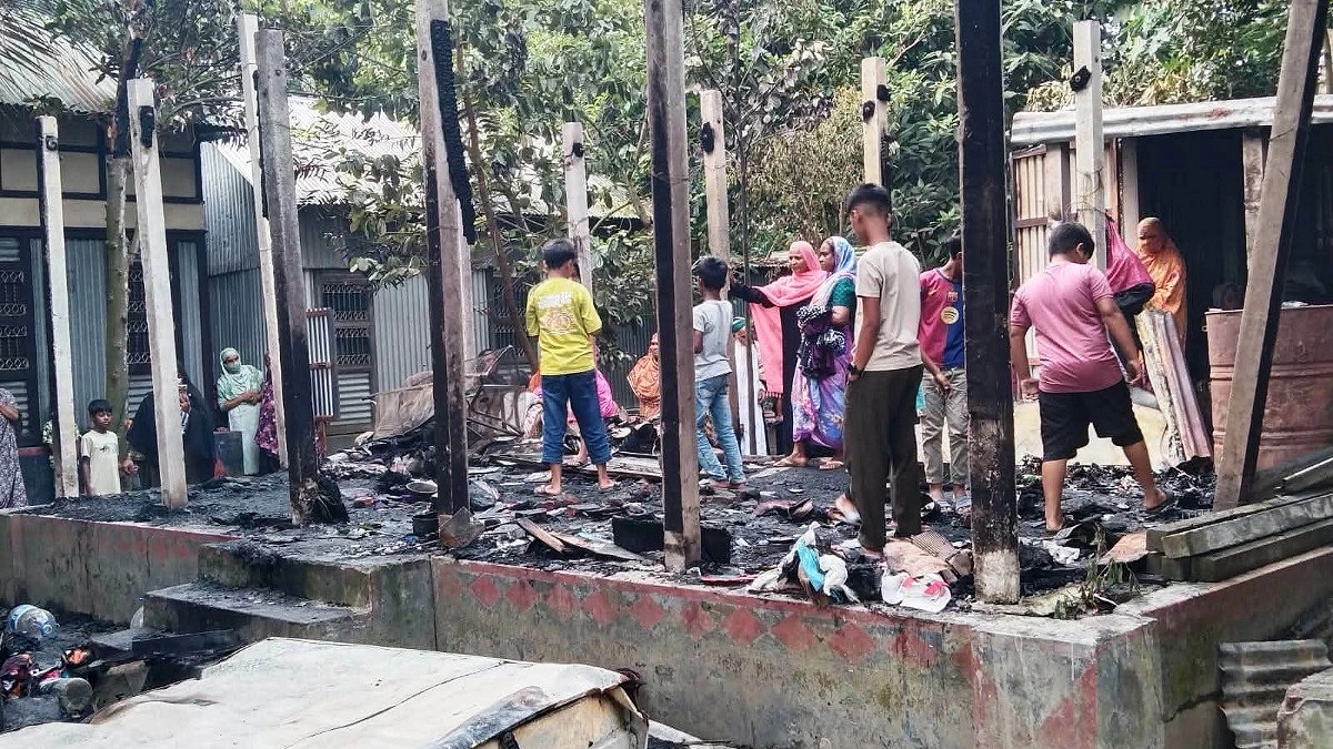 জানালা ভেঙে ২ মেয়ে ও নাতি বেরিয়ে গেলেও পুড়ে অঙ্গার দম্পত্তি