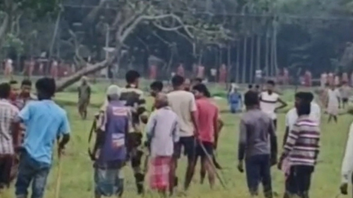 সীমান্ত থেকে গরু নিয়ে যাচ্ছিল বিএসএফ, প্রতিহত করল গ্রামবাসী