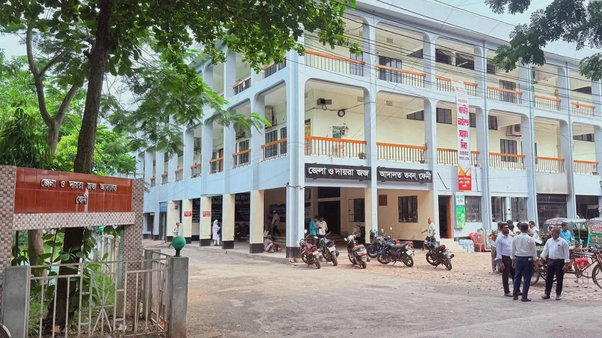 ফেনীতে চুরির অভিযোগ বনাম যৌতুক মামলা, কারাগারে উভয় পক্ষ