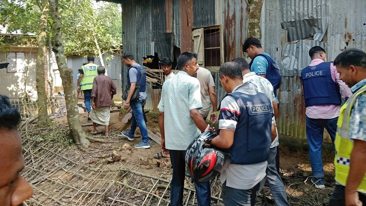 কবরস্থানের রাস্তার বিরোধে বাহুবলে দফায় দফায় সংঘর্ষ, আহত ৩৮