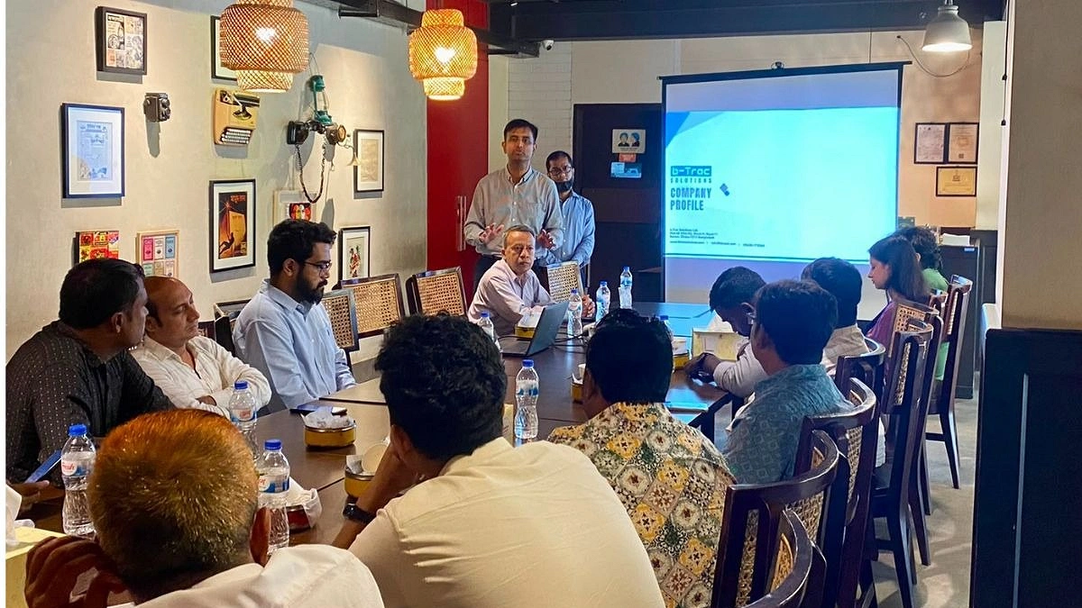 পার্কিং সংকট কমাতে 'ইয়েস পার্কিং' সেবা আনছে বি-ট্র্যাক সলিউশনস