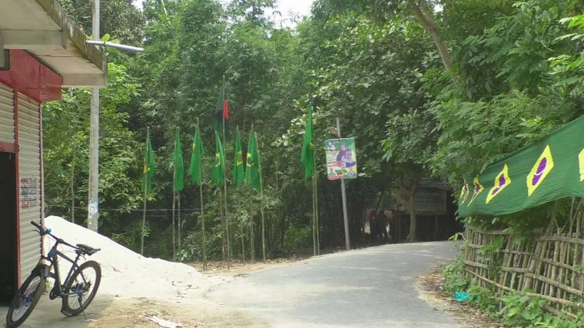 একদিকে ‘ব্রাজিল মোড়’, অন্যদিকে হাজার ফুটের আর্জেন্টিনা পতাকা