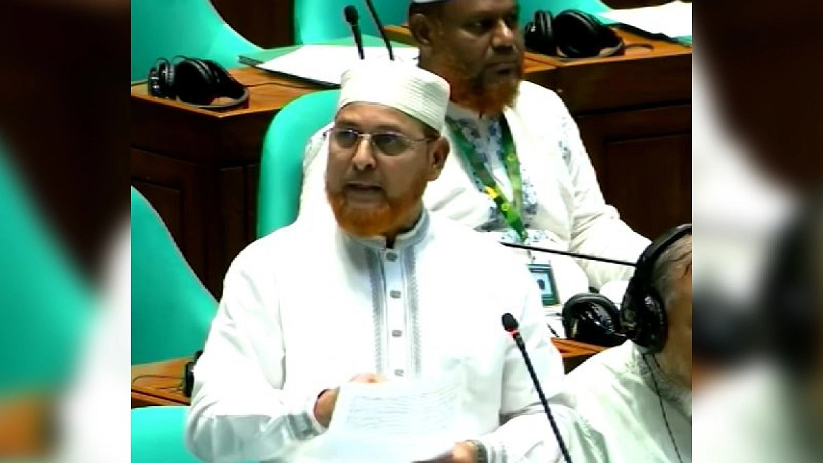 আইনশৃঙ্খলা নিয়ন্ত্রণ ছাড়া সব বিষয়ে দক্ষ স্বরাষ্ট্রমন্ত্রী