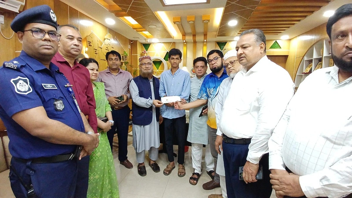 পরিবারহারা সিফাতের পাশে দাঁড়াল উপজেলা প্রশাসন