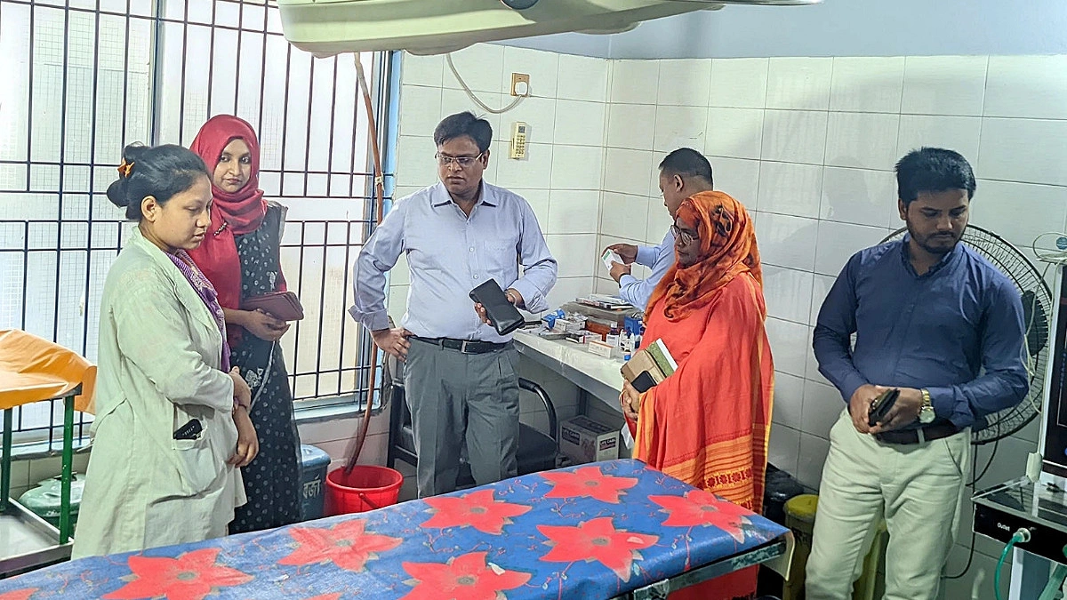 স্বাস্থ্যসেবায় অনিয়ম, ৩ প্রতিষ্ঠানকে ৪ লাখ টাকা জরিমানা