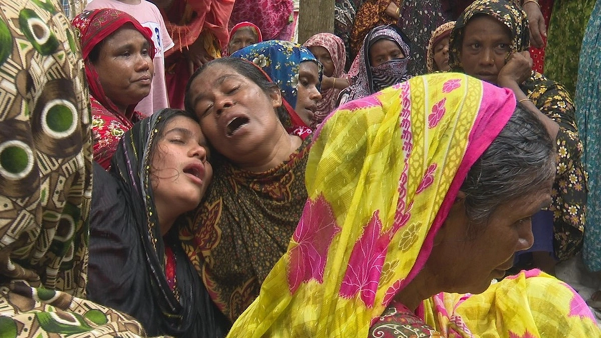 লেবাননে ড্রোন হামলায় নিহত দুই প্রবাসীর দাফন সম্পন্ন সাতক্ষীরায়