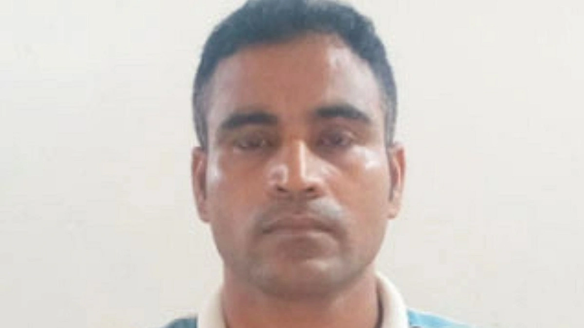 স্ত্রীর গলা টিপে হত্যাচেষ্টার ভিডিও ভাইরাল, স্বামী গ্রেপ্তার