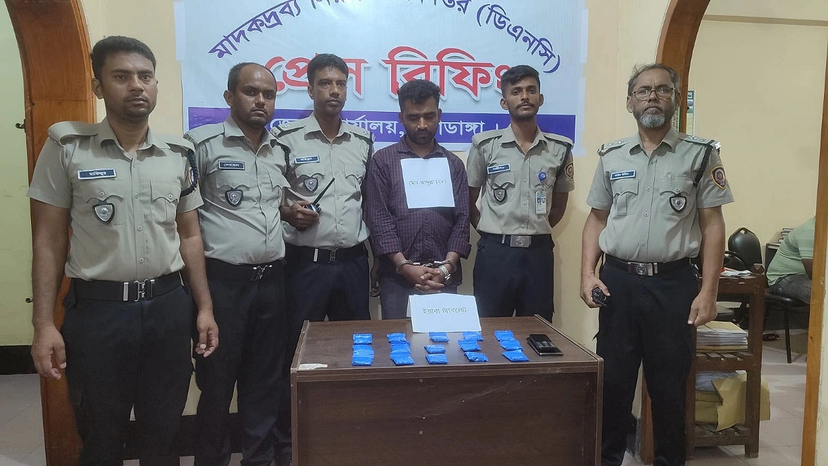 চুয়াডাঙ্গায় ইয়াবাসহ মাদক কারবারি আটক