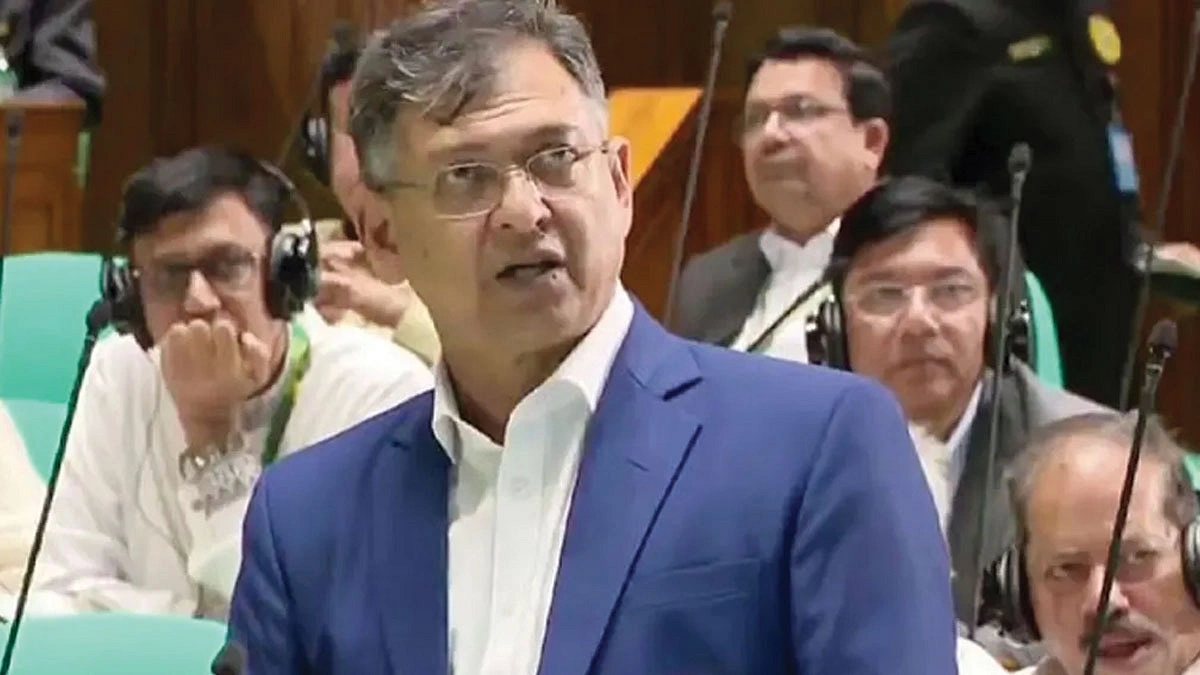 মিয়ানমার-ভারত সীমান্তে বসবে কাঁটাতারের বেড়া