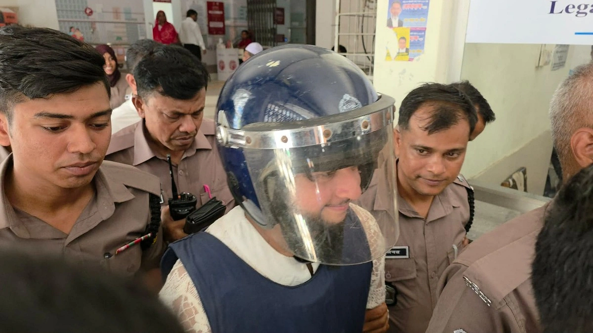 প্রতারণার মামলায় তৌহিদ আফ্রিদিকে গ্রেপ্তার দেখালেন আদালত