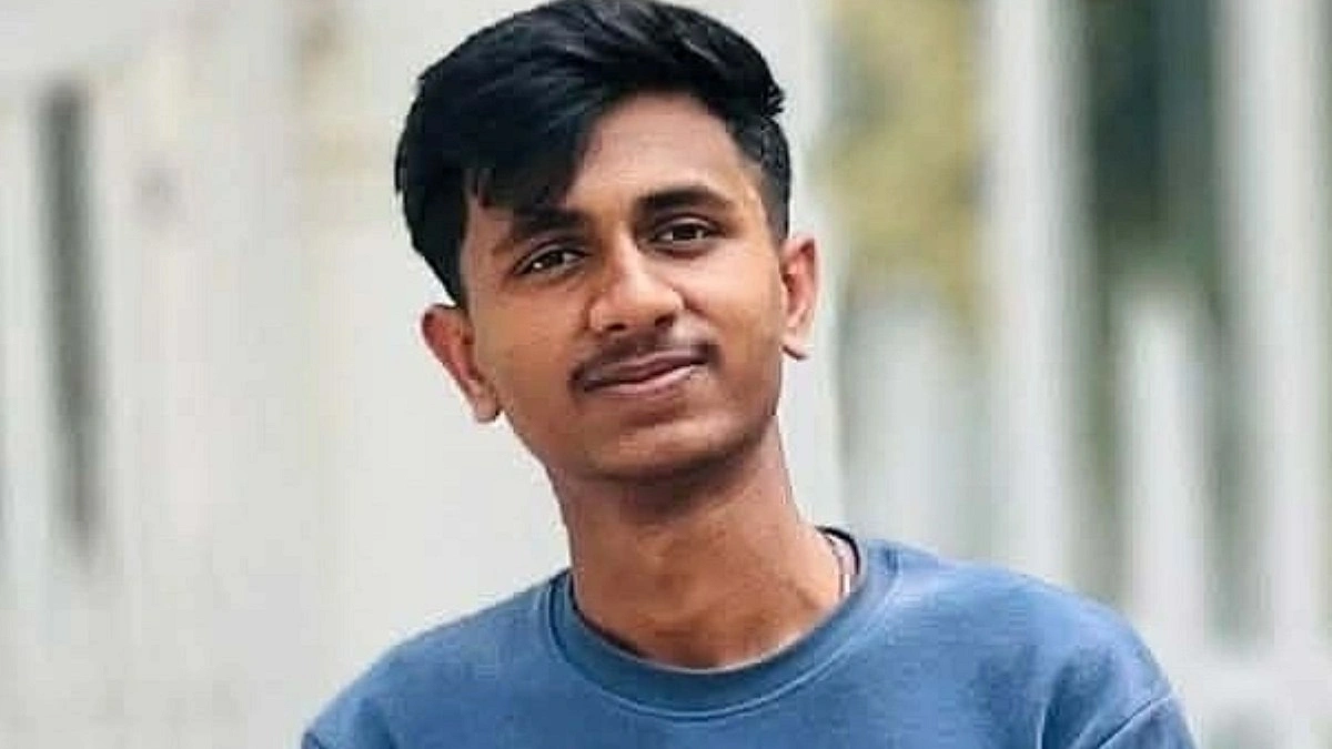 এসএসসি পরীক্ষার্থী মৃদুলের প্রাণ গেল ঝুলন্ত ডিসের তারে