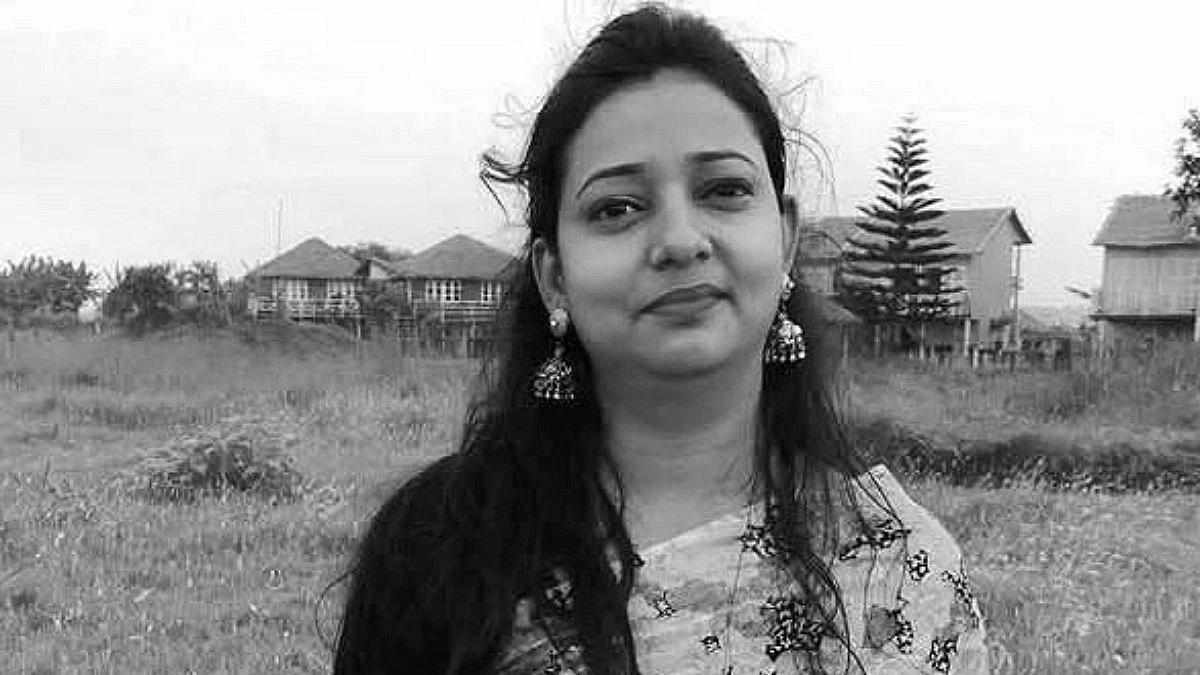 ছিনতাইকারীর হামলায় মায়ের মৃত্যু, ভবিষ্যৎ নিয়ে শঙ্কায় নওমী