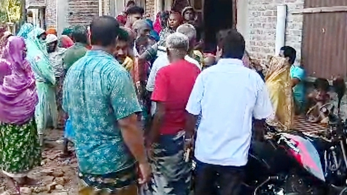 ৩৮ বছর পর বাড়ি ফিরলেন জবেদ আলী, আনন্দে ভাসছে পরিবার