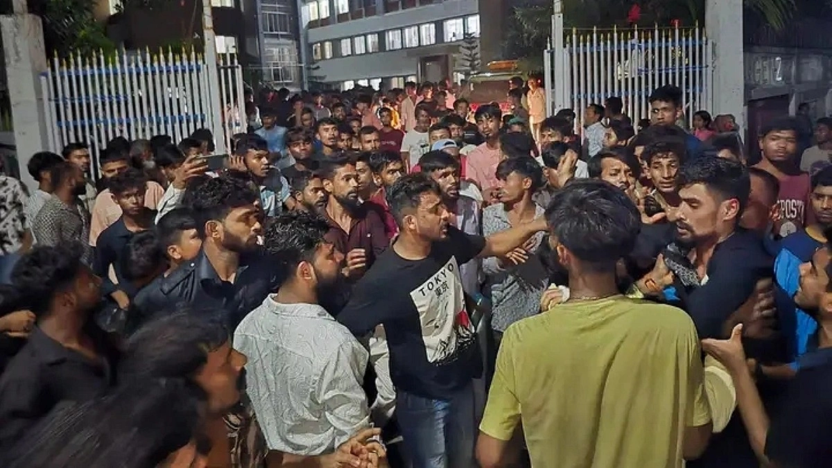 মামলা নিতে পুলিশের টাকা চাওয়ার অভিযোগ, মরদেহ নিয়ে থানা ঘেরাও