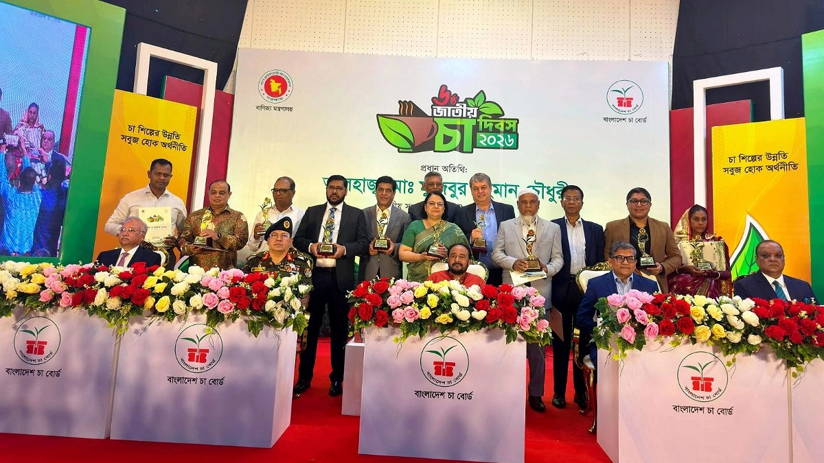 চা শিল্পের সাফল্যের আড়ালে শ্রমিকদের দীর্ঘদিনের সংকট