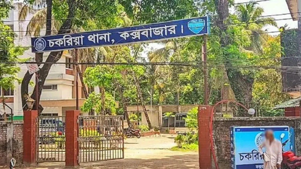 মোটরসাইকেলে মাইক্রোবাসের ধাক্কায় দুই যুবক নিহত