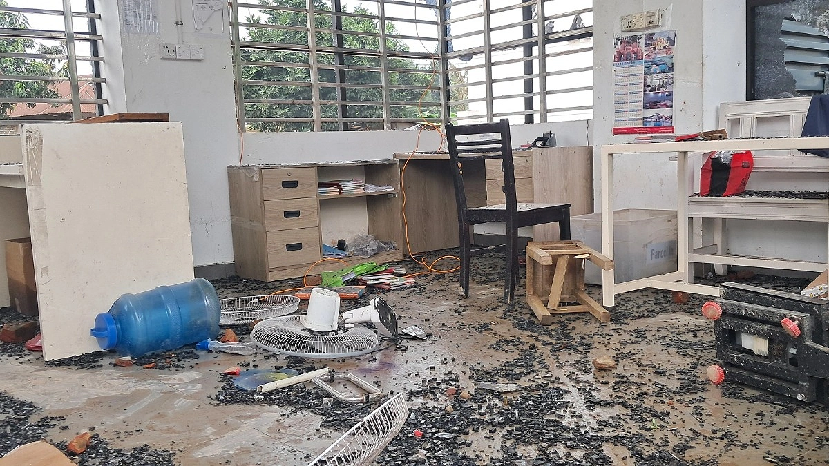 গাজীপুরে পোশাক শ্রমিকের মৃত্যু, কয়েকটি কারখানায় হামলা-ভাঙচুর