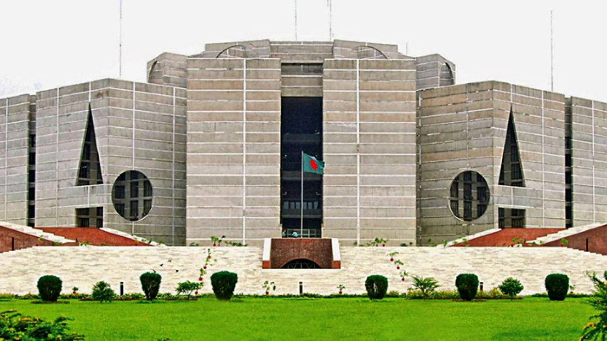 বিশেষ বৈঠক মন্ত্রিসভার, তিন এজেন্ডা