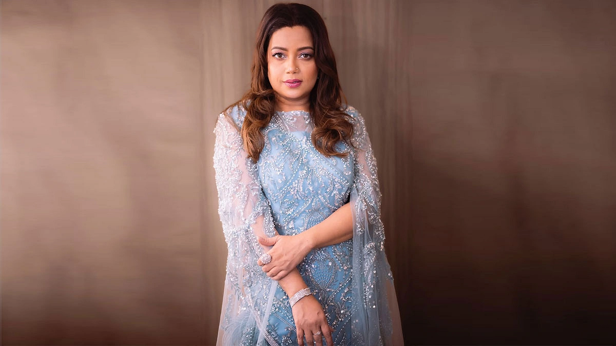 মেসির খেলা তারকাদের মিলনমেলা